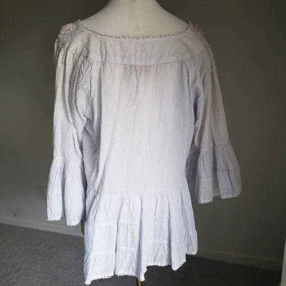 Antica Sartoria Baby‎ Blue Peasant Blouse with Taupe Floral Embroidery One Size - Picture 6 of 9